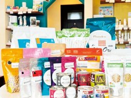 愛犬にペットフードを食べてもらうには？地元のお助け隊リバイバル -ライフスタイル編- 【ちたまるスタイル12・1月号】