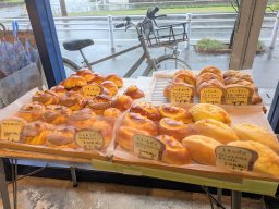 90円のパンも!?50種類以上が揃うパン屋大府市「Bread Factory PANTOKA（パントカ）」に行ってみた