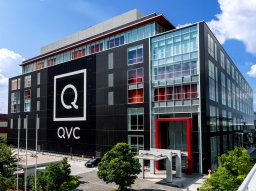 愛用者は世界中に！自宅にいながら「QVC」でショッピング／ちたまる広告