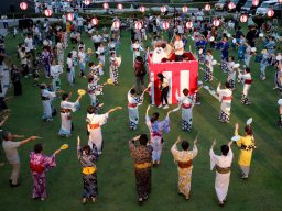 阿久比町制70周年「盆踊りの夕べ・メモリアル花火」が8/17(木)に延期