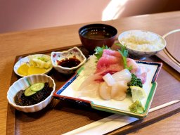 【開店】新鮮な海鮮ランチも！「お食事所らんたん」が南知多町に11/28(火)オープン