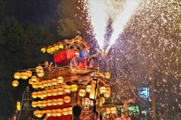 1日目は花火、2日目は餅投げも！武豊町の豊石神社で「大足区祭礼」が7/13(土)・14(日)に開催