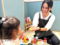 経験豊富な保育士が見守る！託児付きカフェ「バブリングベビー」が大府市に8/25(月)オープン