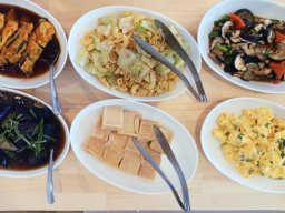 【開店】手づくり弁当と総菜が人気のキッチンカー「せせらぎ食堂」が実店舗を東海市に10/31(金)オープン