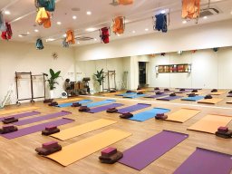 【開店】空中ヨガや新感覚エクササイズBurnGも！「グリーンライフフィットネス半田」が半田市に10/1(水)オープン