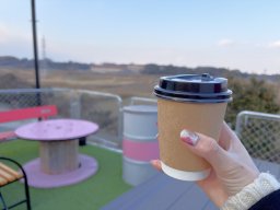 眺望抜群のトレーラーカフェへ！武豊町「mari_cafe」でレモネード片手に癒されてきた