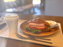 【開店】人気はクロワッサンサンド！「パンとカフェ Bee Bread（ビーブレッド）」美浜町上野間に1/7(水)オープン