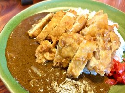 【クーポン有】777円のチキンカツカレー!?知多市「もくもくや」のコスパ最強ランチスタート！900円以下メニューも／ちたまる広告