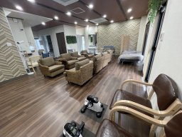 【開業】まるでリゾート？入浴に特化した半日デイサービス「SPAいろ葉」が半田市に5/1(金)オープン