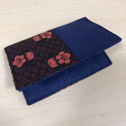 【知多市推奨品】畳ヘリ名刺入れ　4ポケット　梅子柄・紺