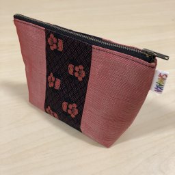 【知多市推奨品】畳ヘリミニポーチ　梅子柄・桃