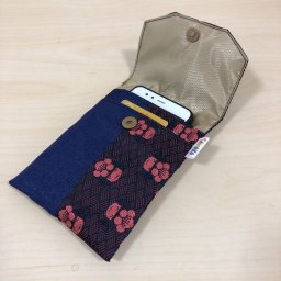 【知多市推奨品】畳ヘリスマホケースＭ　梅子柄・紺