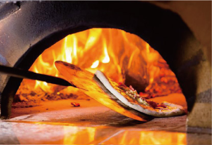 窯焼ピッツァと鉄板焼 はるばる