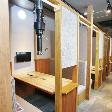 大衆焼肉ホルモン酒場　とりとん　東海上野台店